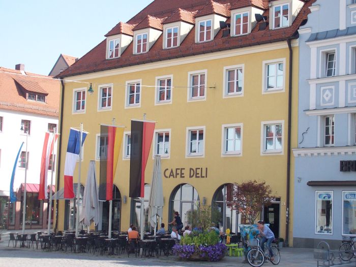 Café Deli in der Neumarkter Fußgängerzone