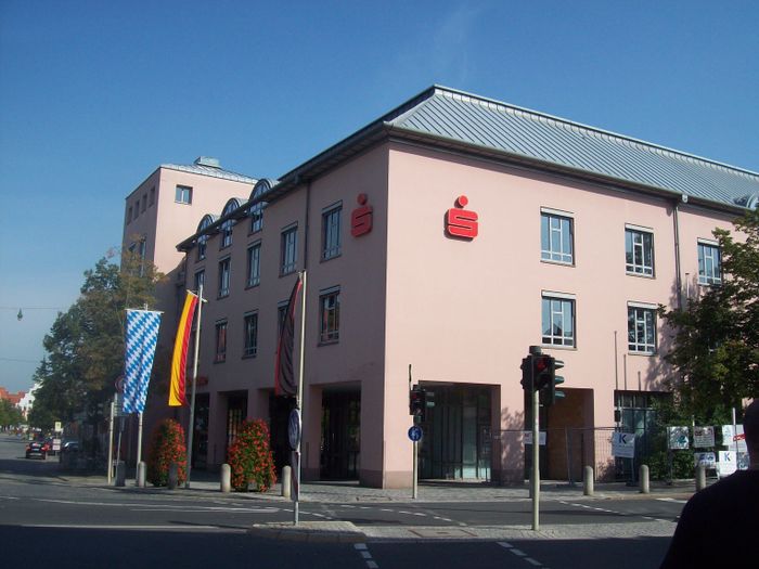 Die Hauptstelle der Sparkasse in Neumarkt