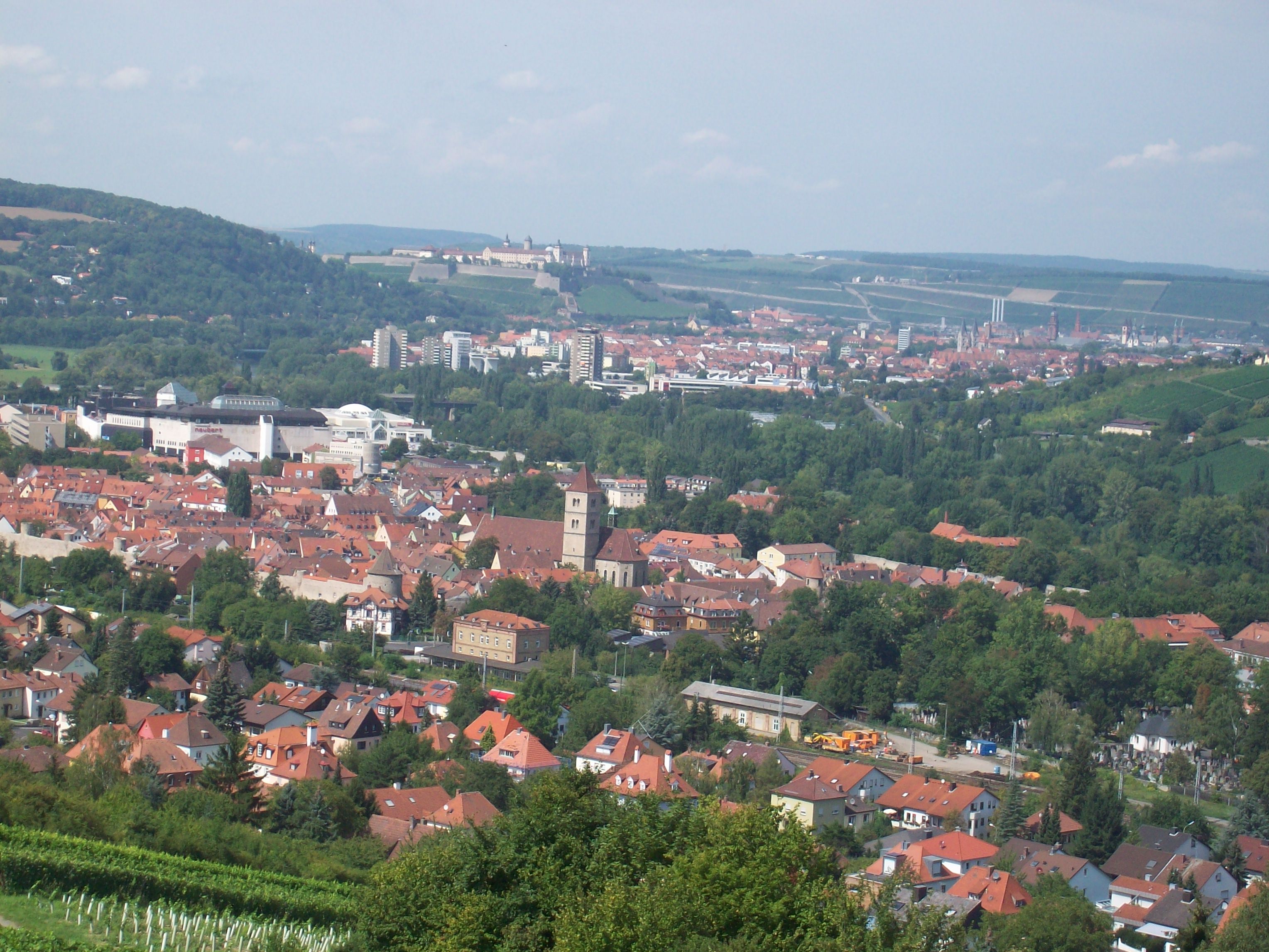 Tolle Aussicht:Im Hintergrund das Würzburger Schloss
