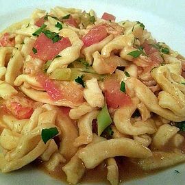 frische Pasta mit Flusskrebsen und Broccoli