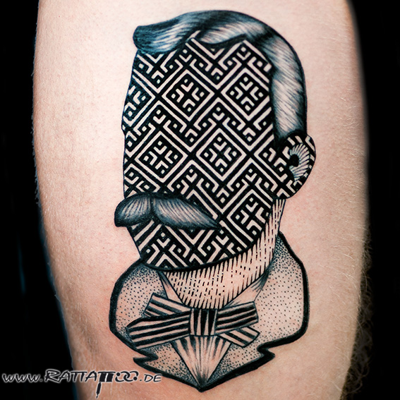 Max Mustermann, blackwork grafische schwarz tattoo grafik muster pattern tattoos tattoostudio freiburg