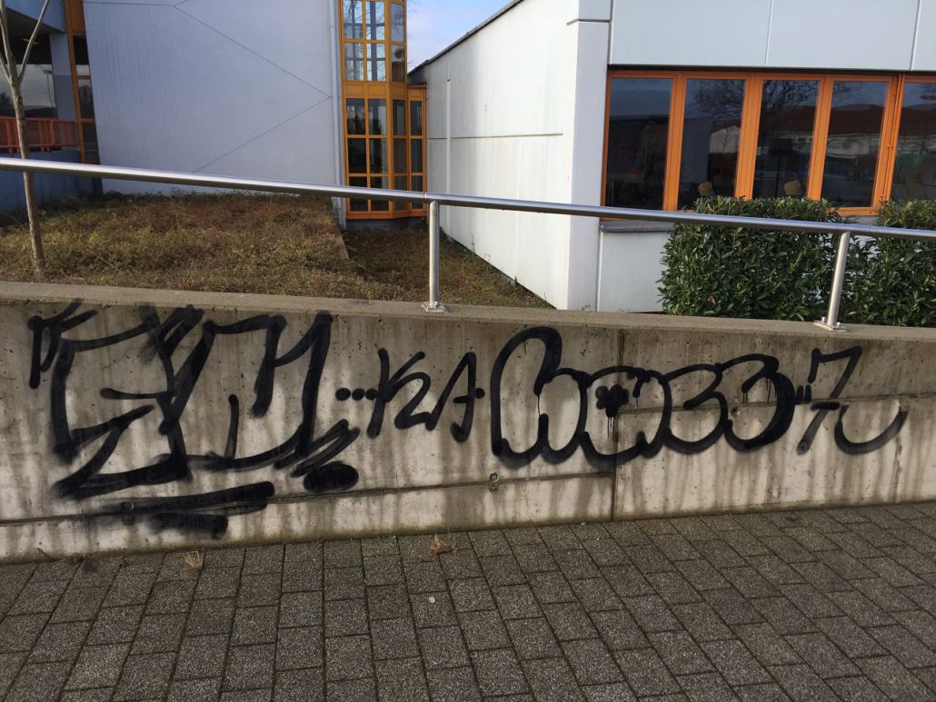 Graffitientfernung mit Trockeneis