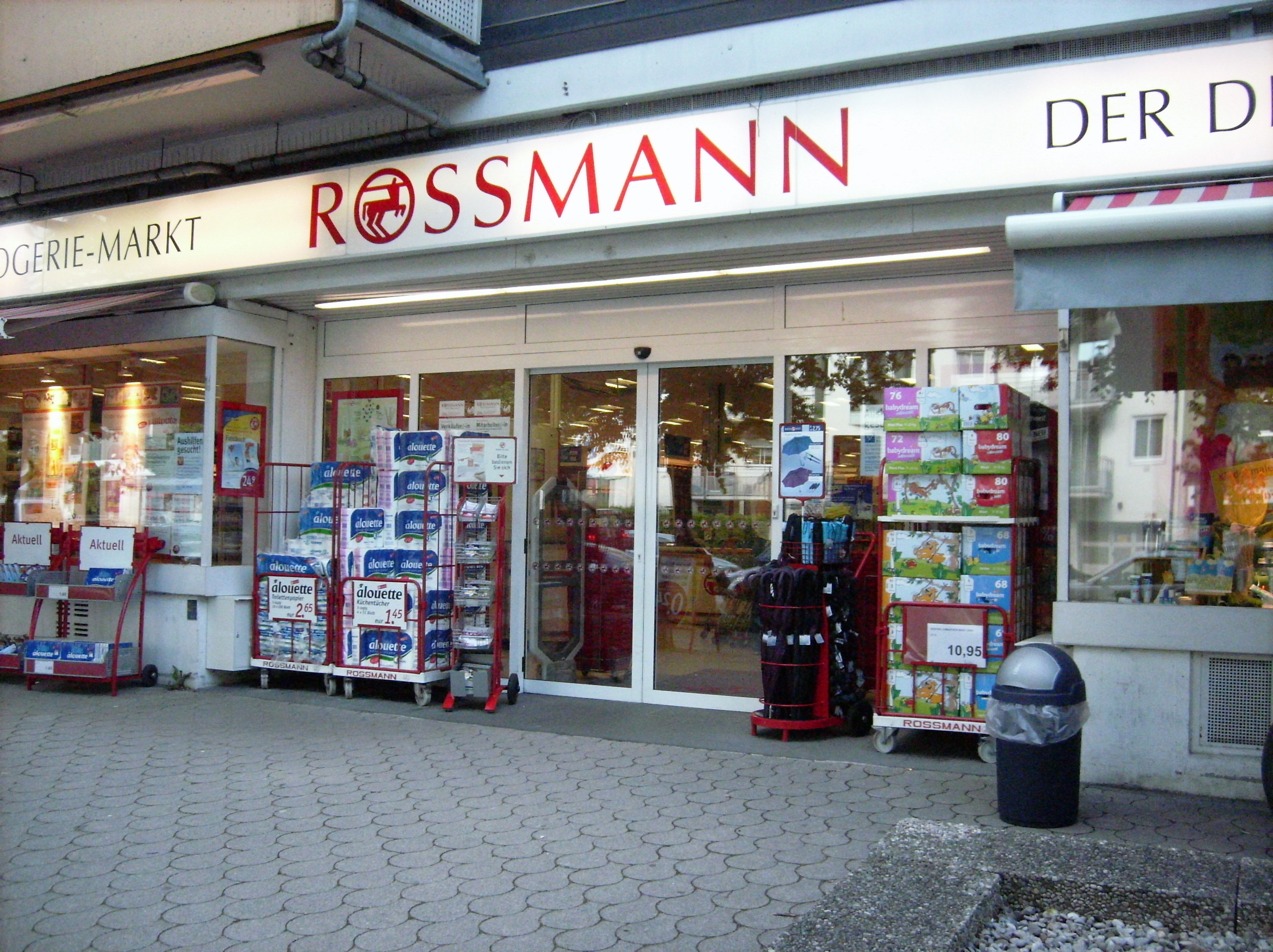 Bild 1 Rossmann in München