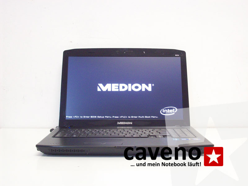 Bild zeigt ein repariertes Medion Akoya E6214 (MD 98330) Notebook, aus dem Service von Caveno in Berlin