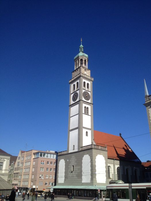 Der Perlachturm, ein Wahrzeichen von Augsburg im Jubiläumsjahr 2015 