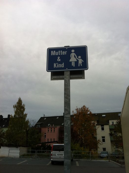 Mutter-Kind-Parkplatz