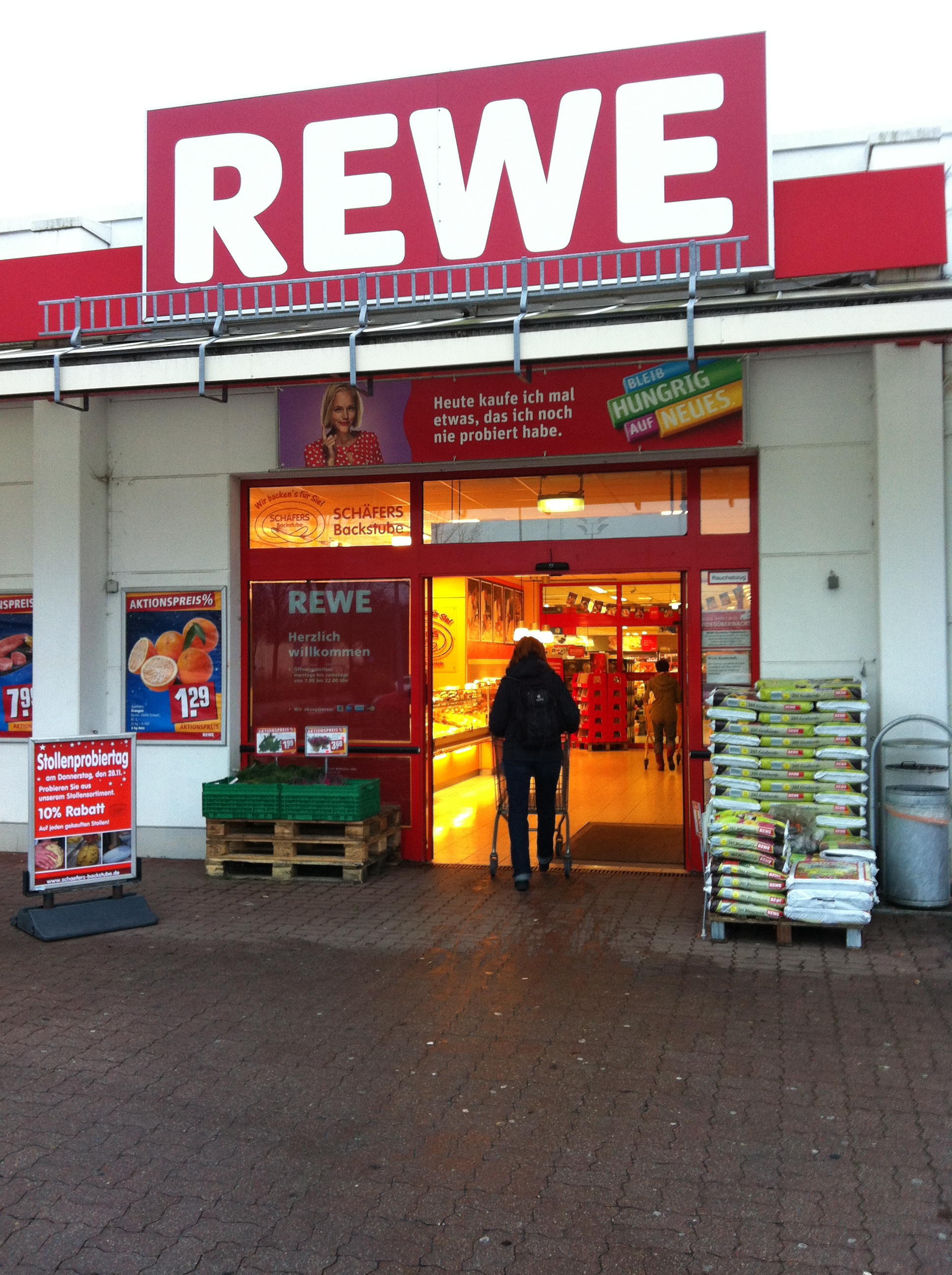 Bild 1 REWE in Chemnitz