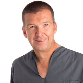 Dr. Torsten Bettin - Praxisklinik für dentale Implantologie und Chirugie in Hildesheim
