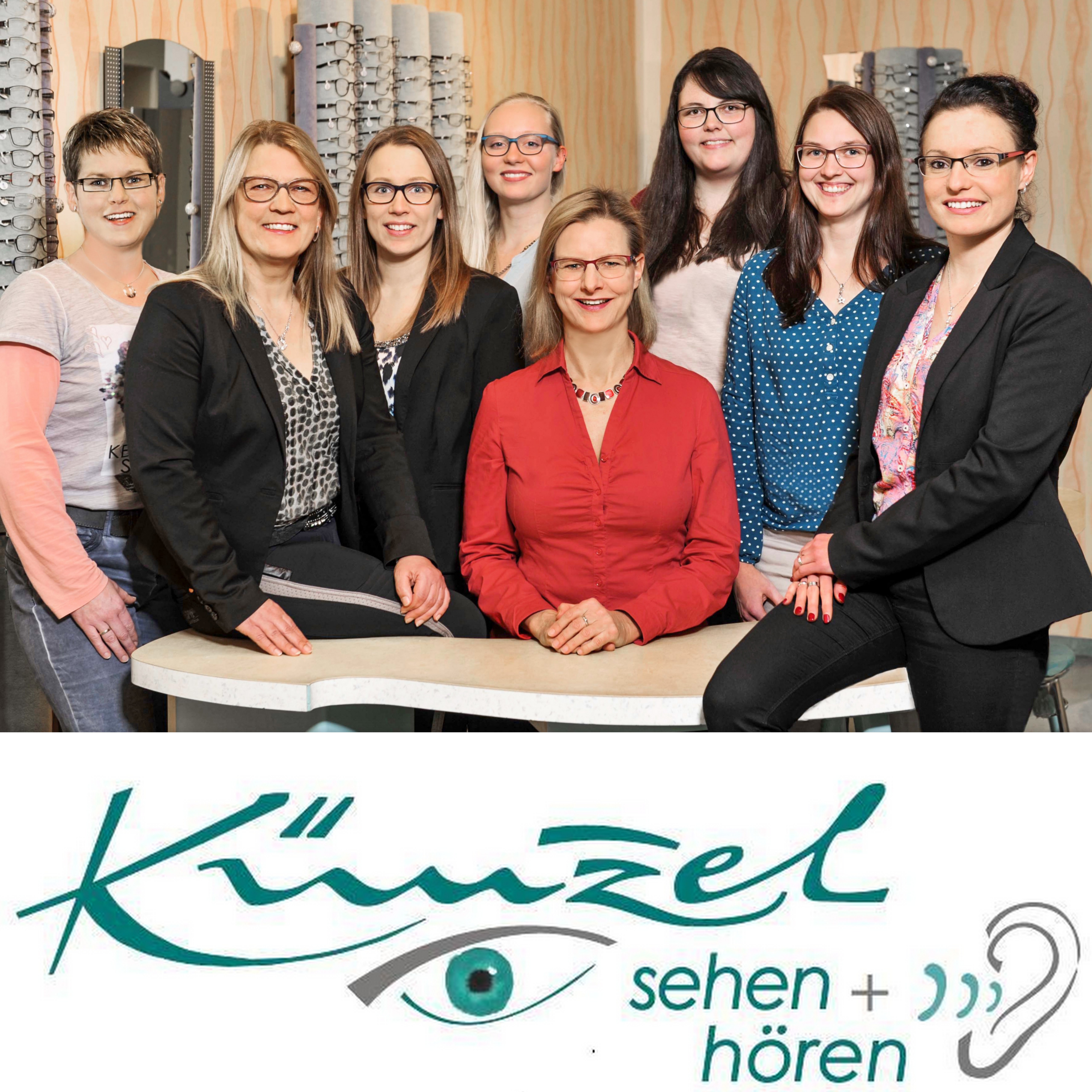 Unser Team aus Augenoptikern und Hörakustikern freut sich auf Sie.