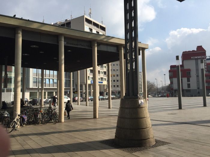 U-Bahn Haltestelle Breslauer Platz