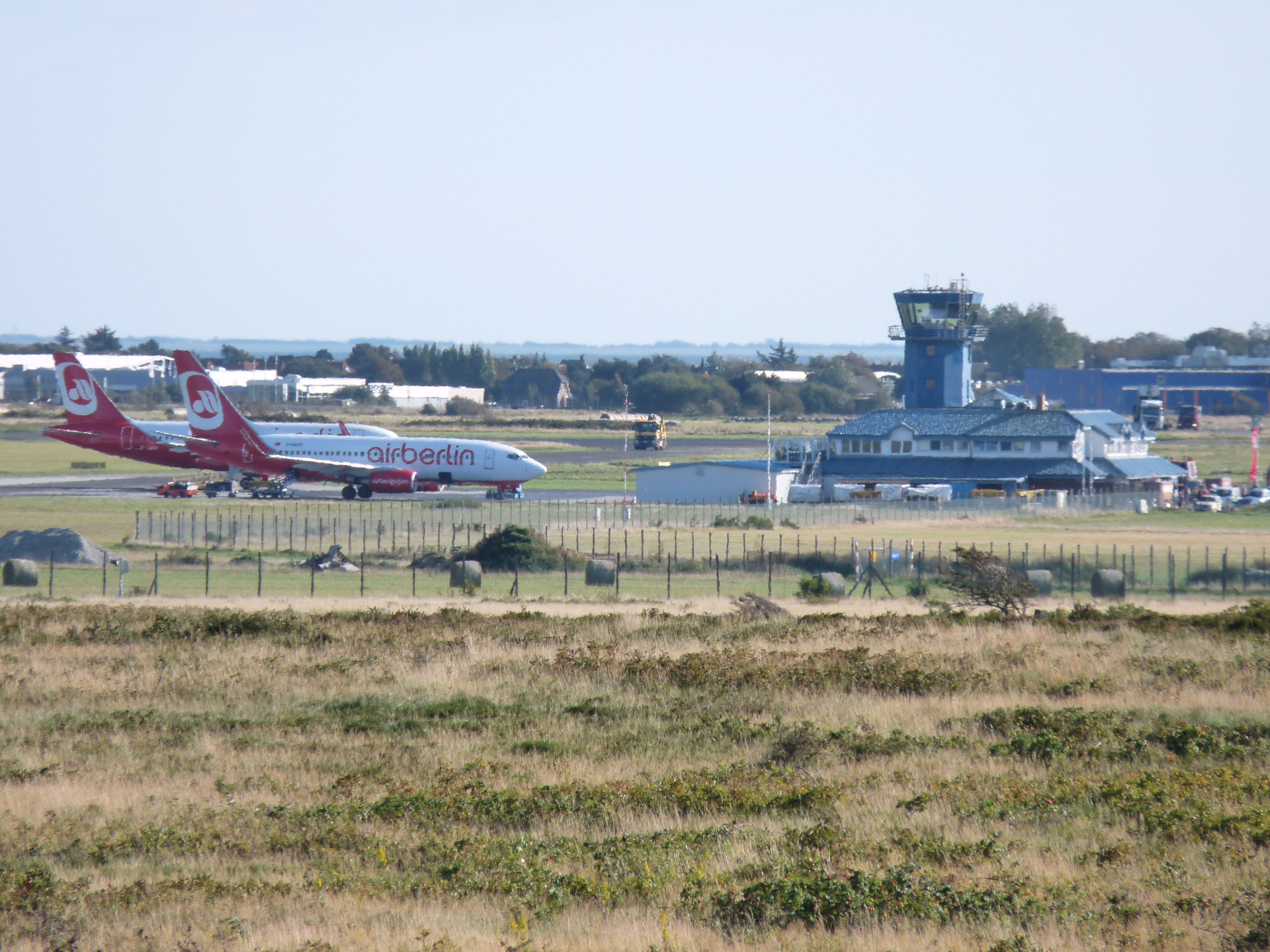 Bild 1 Sixt Autovermietung Sylt/Westerland Flughafen in Sylt