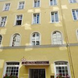 Carlton Astoria Hotel GmbH Hotel in München