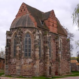 Kapelle im Halbprofil