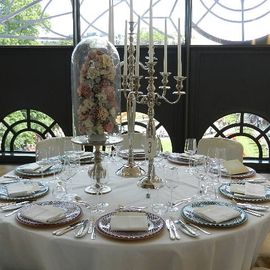 den Chateau Margaux bitte an Tisch 3
