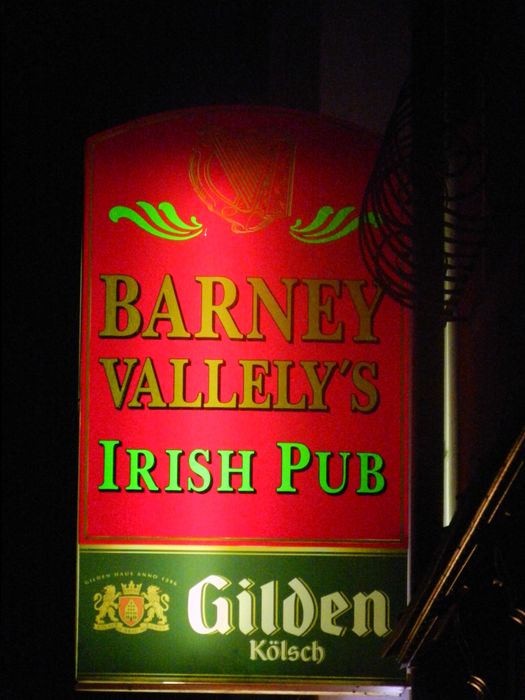 Barney Vallely'S Irish Pub