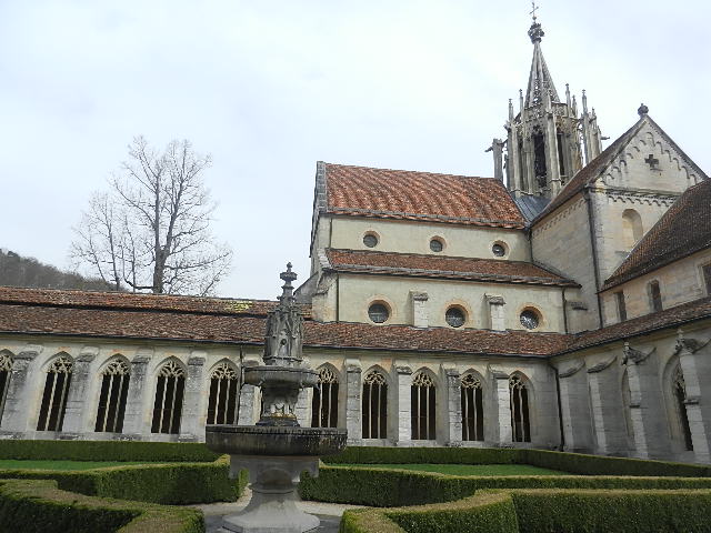 Kreuzgang und Klosterkirche