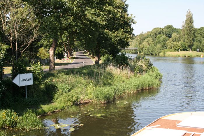 Einfahrt in den Finowkanal von der neuen Oder-Havel-Wasserstraße