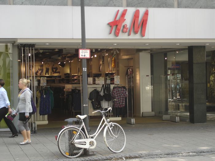 H&M Hennes & Mauritz