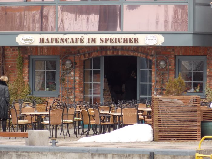 Hafencafe im Speicher O.Töllner Café