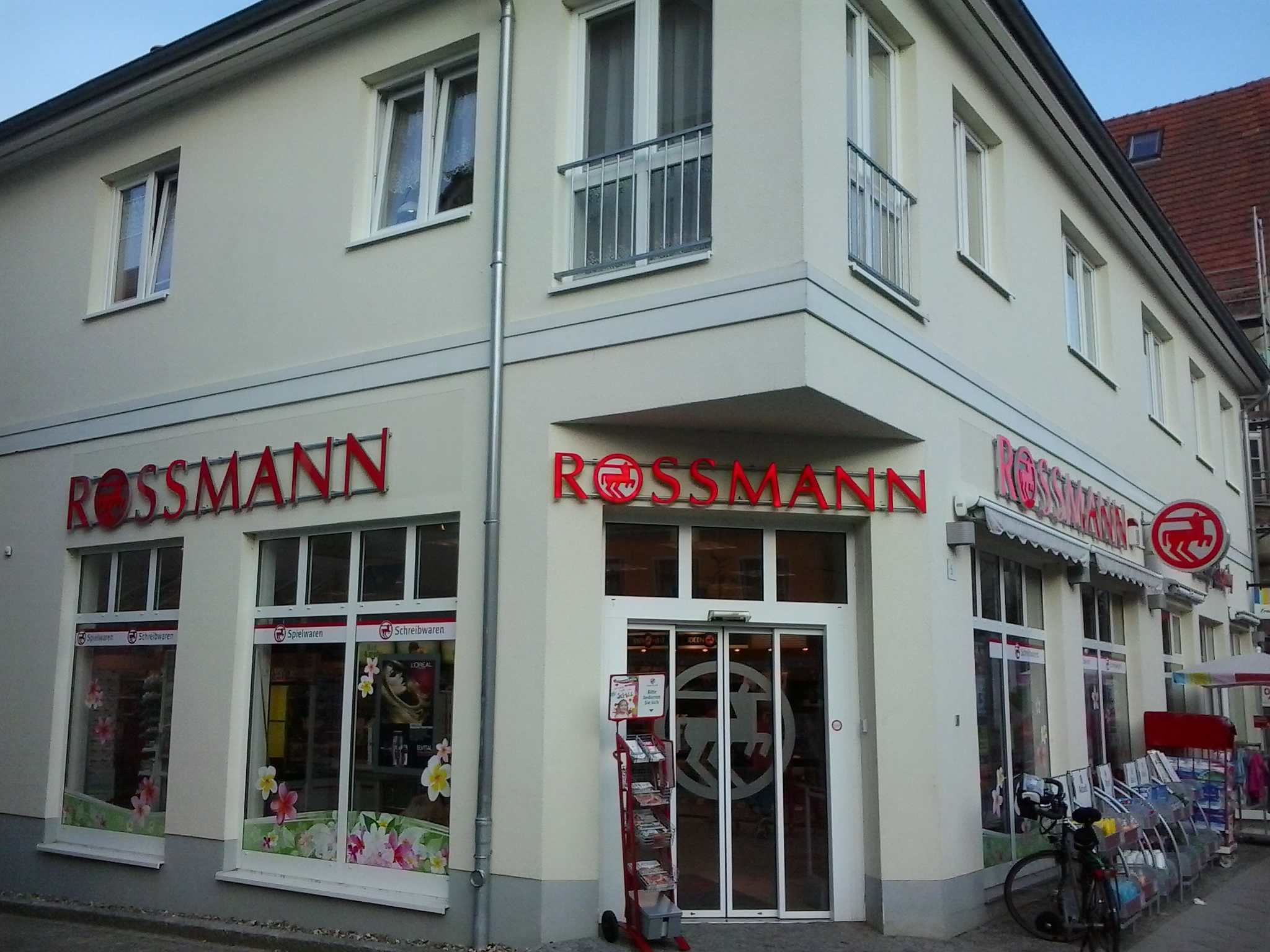 Bild 1 Rossmann Drogeriemärkte in Neustrelitz