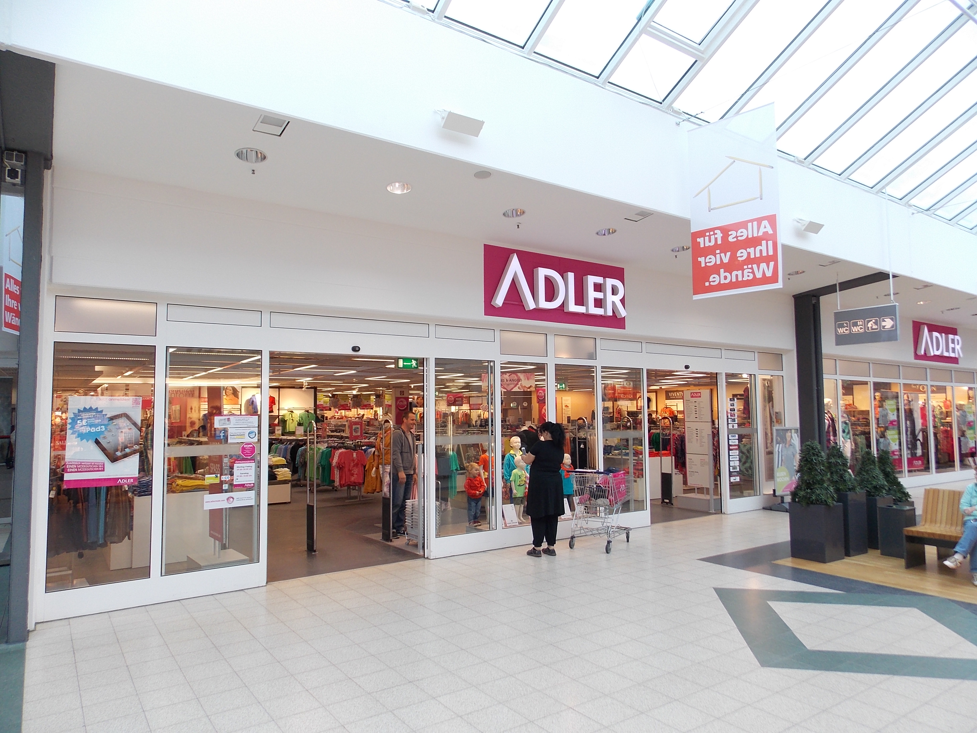 Bild 1 Adler Modemärkte AG in Neubrandenburg