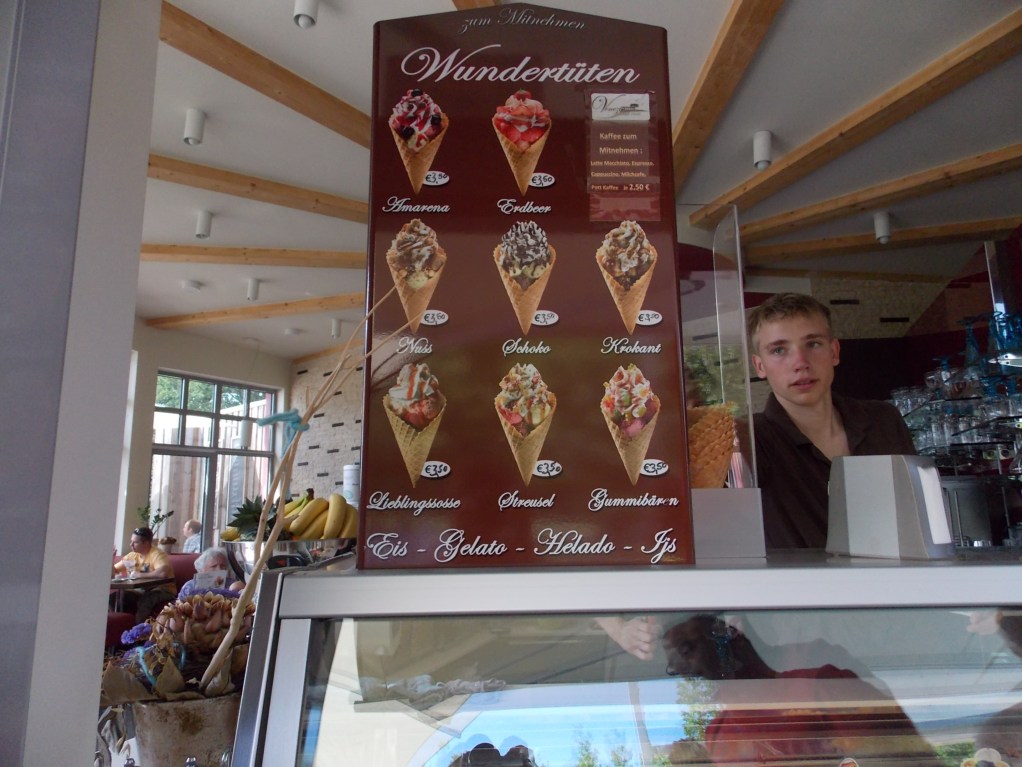 Bild 1 Eiscafe Venezia Am See in Neubrandenburg