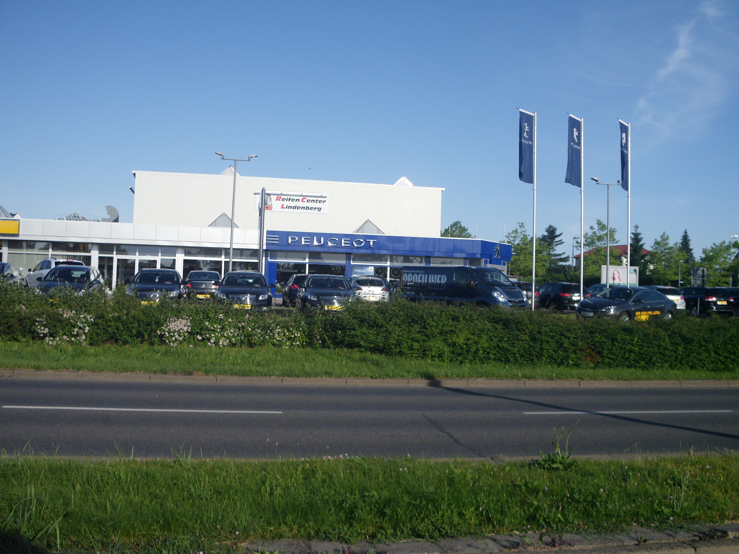 Bild 1 Abschleppdienst Autohaus Lindenberg in Neubrandenburg