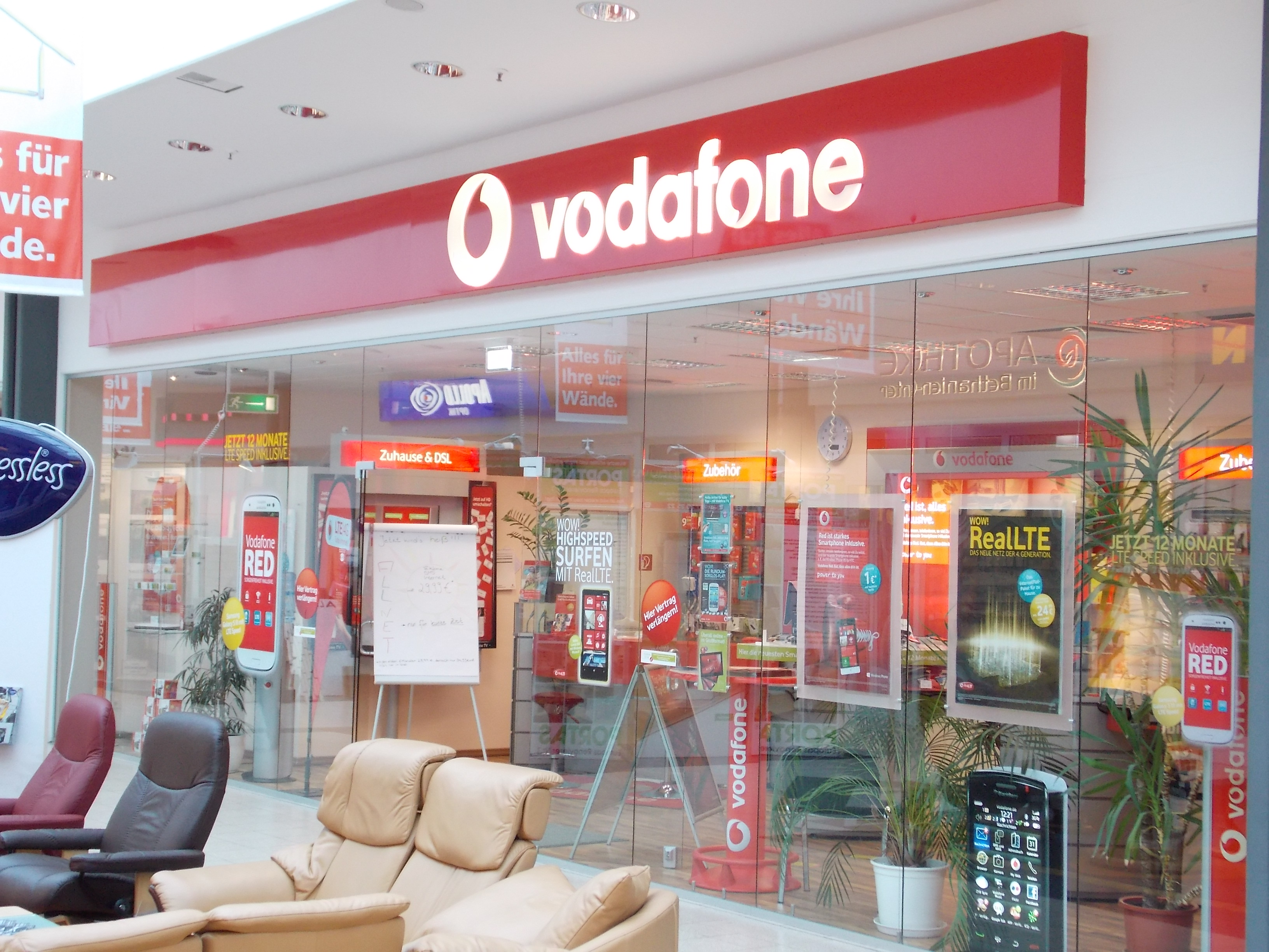 Bild 1 Vodafone Shop Bethaniencenter in Neubrandenburg