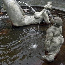 Brunnen "Der Bodenseereiter" von Peter Lenk in Überlingen
