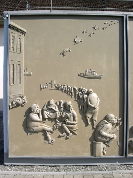 Triptychon "Ludwigs Erbe" von Bildhauer Peter Lenk