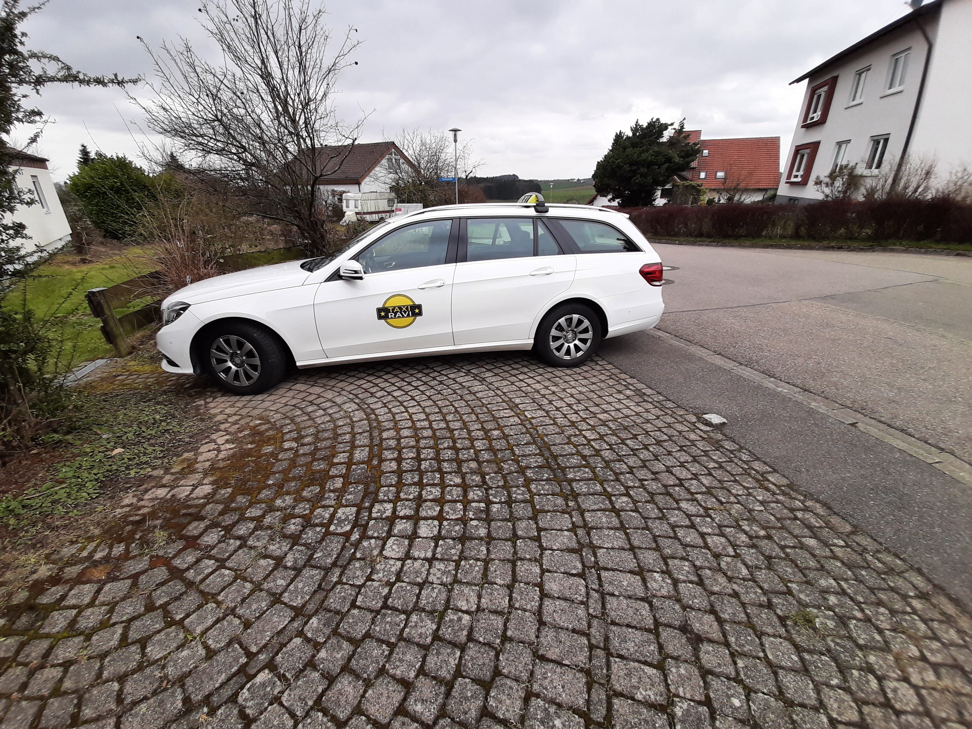Bild 1 Taxi Ravi in Emmendingen