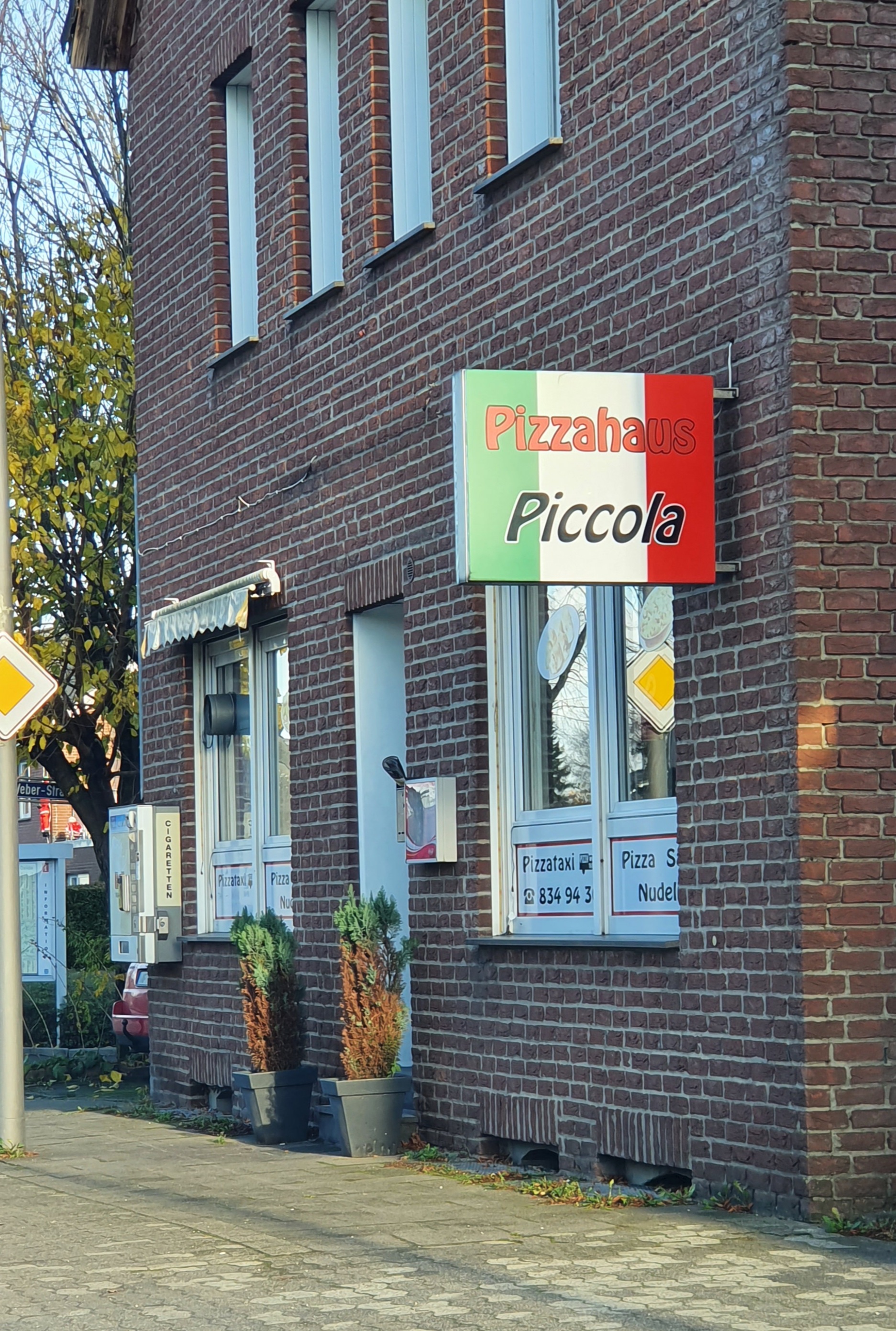 Bild 1 Pizzahaus Piccola in Oelde