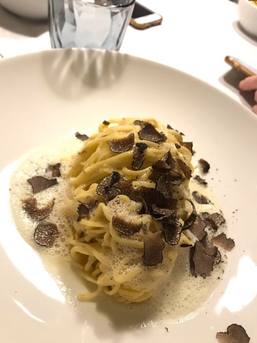 Hausgemachte Spaghetti mit Trüffel