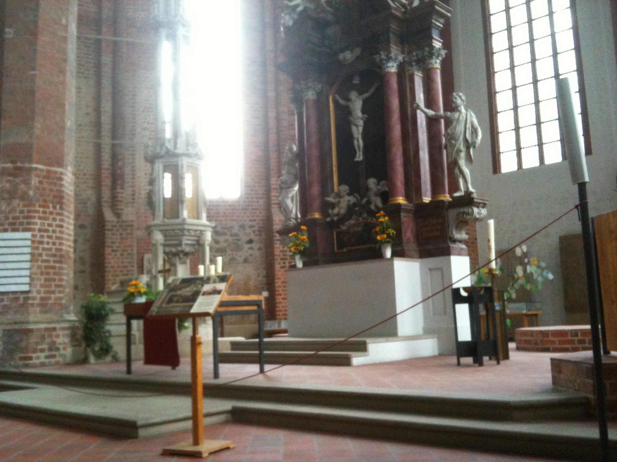 Der Jüterboger Barock-Altar und das Sandstein-Sakramenthaus