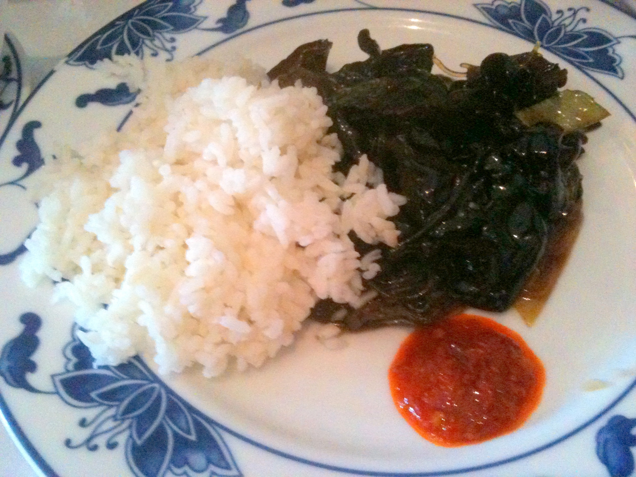Mein Hauptgericht: gebratene Morcheln mit Reis und scharfer Soße