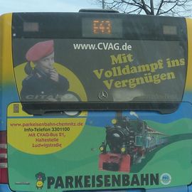 Werbung auf dem Linienbus in Chemnitz.