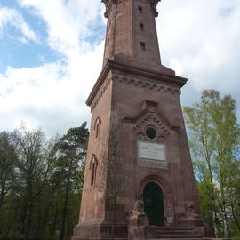 Turm aus Porphyr auf dem Rochlitzer Berg