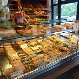 Kuchentheke in der Bäckerei Wippler in Dresden-Pillnitz