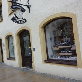 Uhrmachermeister Hölzer in Freiberg in Sachsen