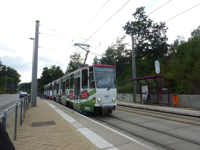 Fahrzeug der Zwickauer Verkehrsbetriebe.
Nicht mehr ganz modern, aber funktionierend