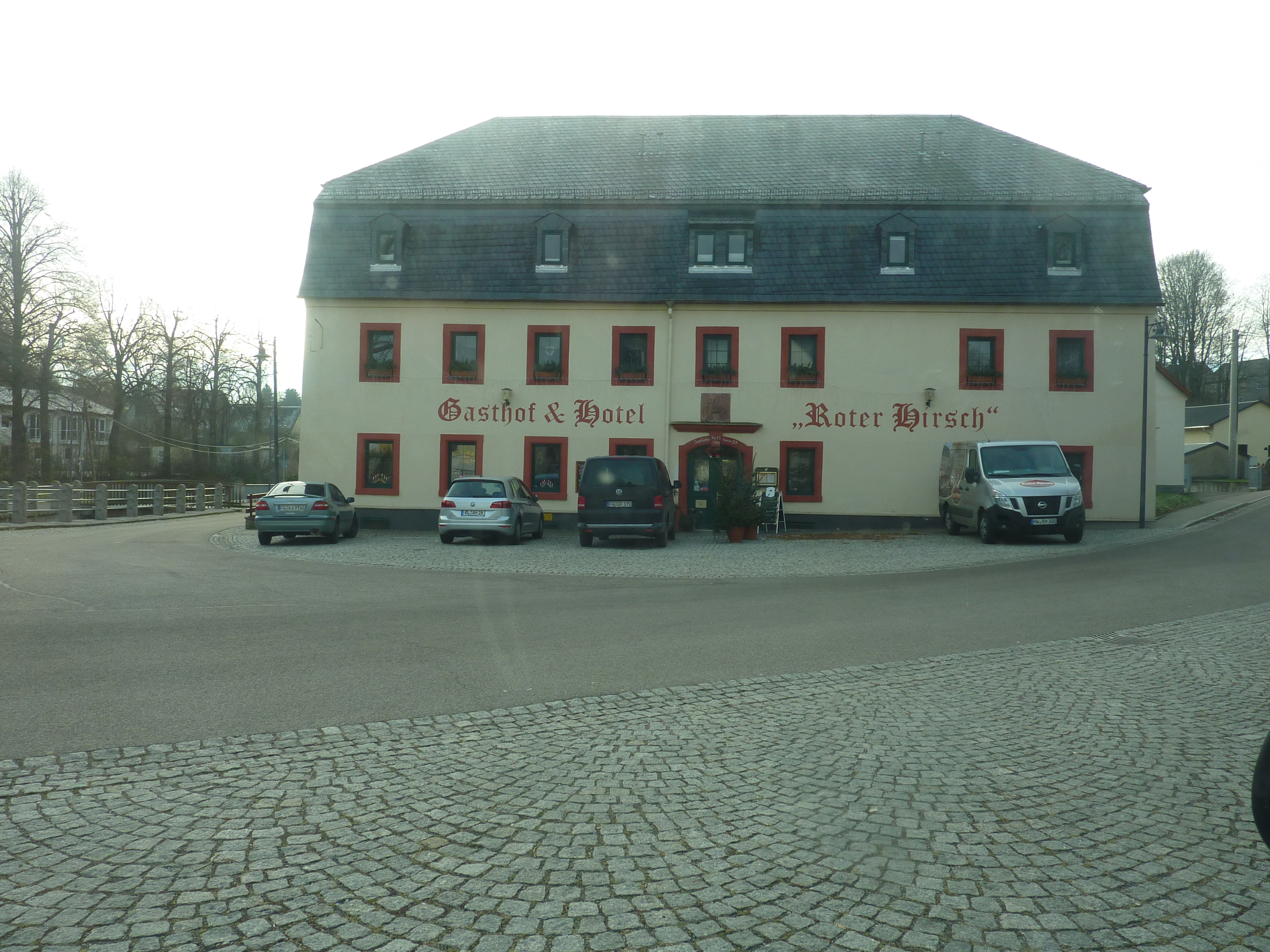 Bild 2 Gasthof und Hotel Roter Hirsch Inh. Jan Kösters in Claußnitz