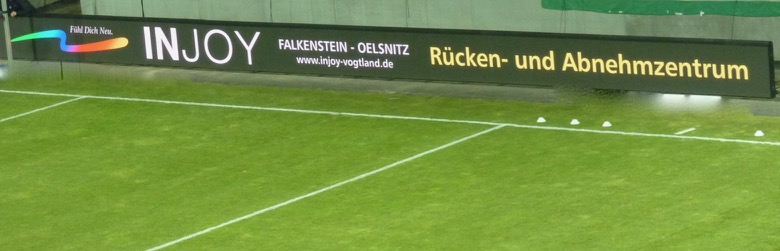 Werbung im Erzgebirgsstadion Aue