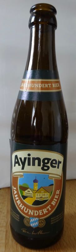 Eines von zahlreichen verschiedenen Bieren aus der Ayinger Brauerei