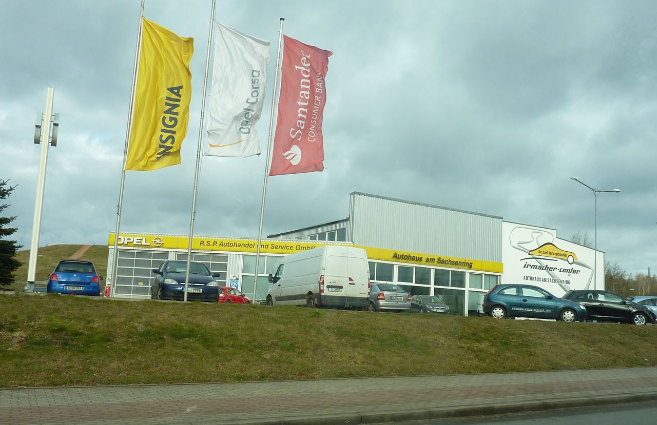 Opel-Autohaus "Am Sachsenring"