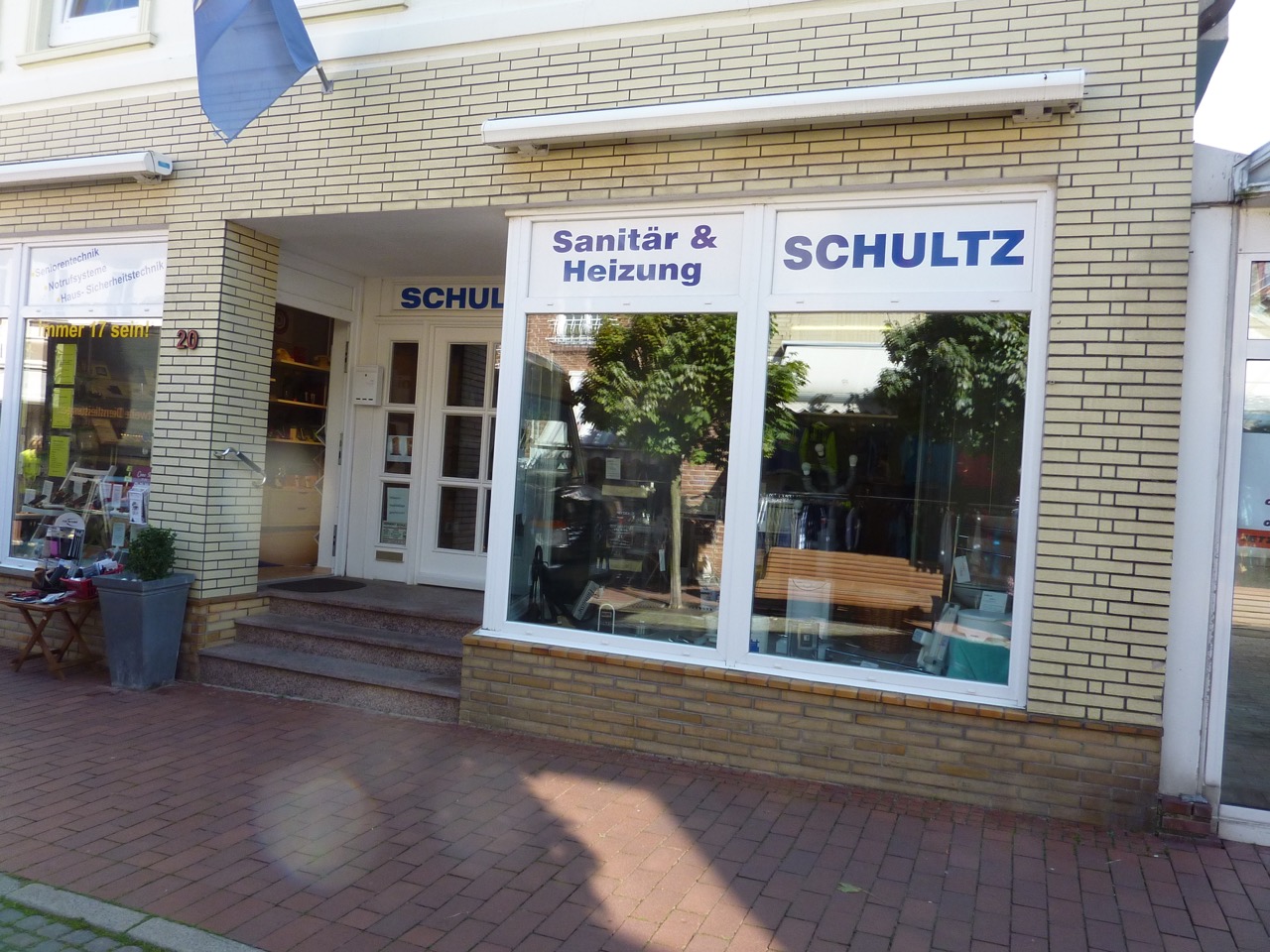 Bild 1 Schultz in Neustadt in Holstein