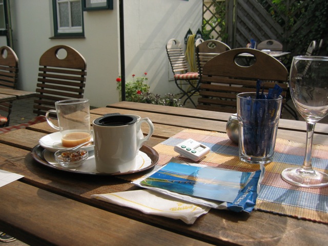 Im Cafègarten , Cafè Jedermann