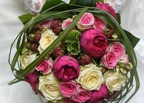 Bild zu Anette Braun rosenrot flowers & more