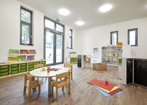 Bild zu Fröbel-Kindergarten & Familienzentrum Mayersche Lochfabrik