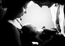 Bild zu Pierre Dupuis Fotografie Newborn Babybauch und Familien Fotografie