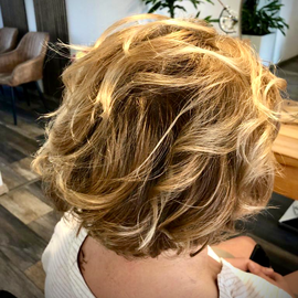 Friseur HAIRSTYLE BY JULIA / Friseursalon in Bochum in Bochum